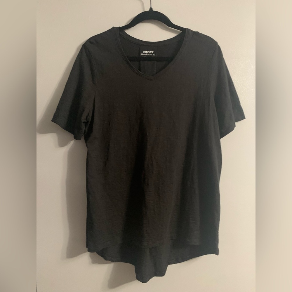Chico's Black V-Neck Short Sleeve Tee